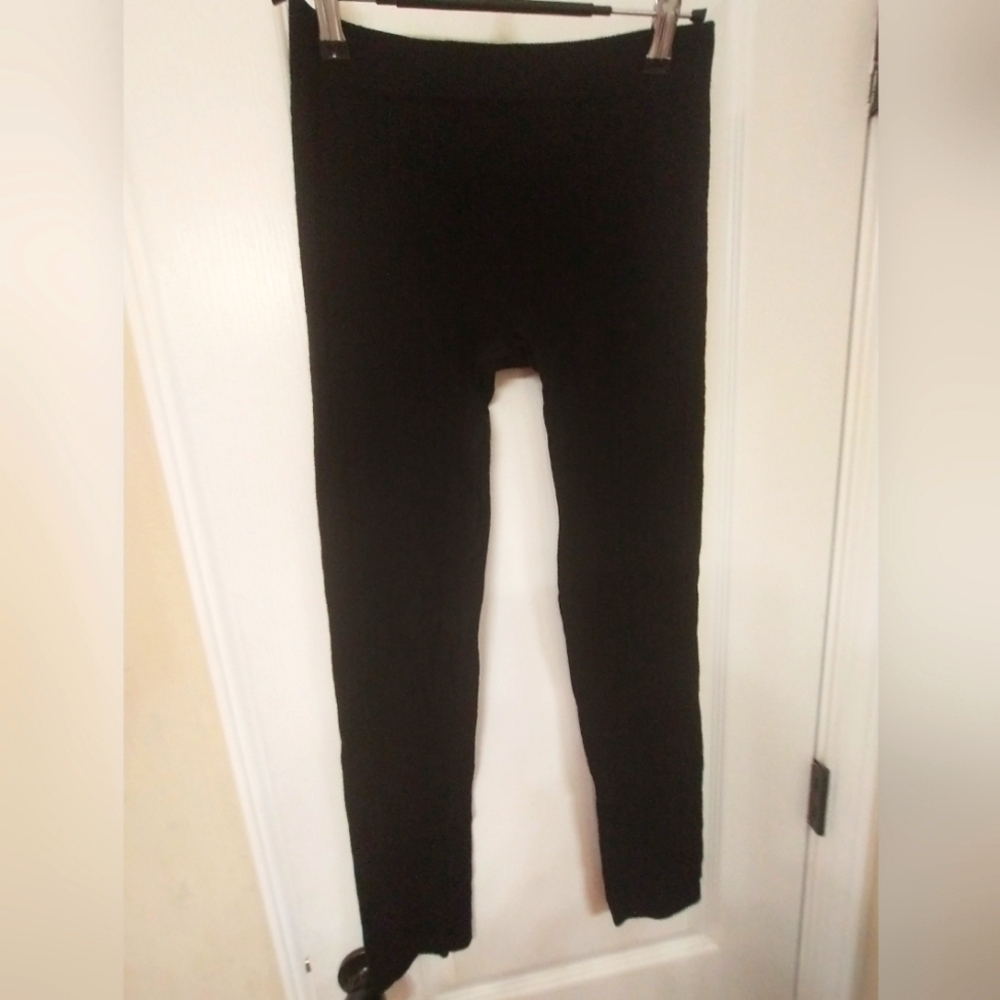 Classic Black  Ribbed Texture Leggings